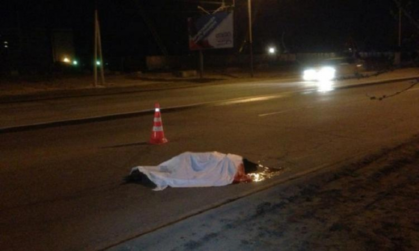 Женщина умерла под колесами рейсового автобуса на автодороге Ростов-Волгодонск