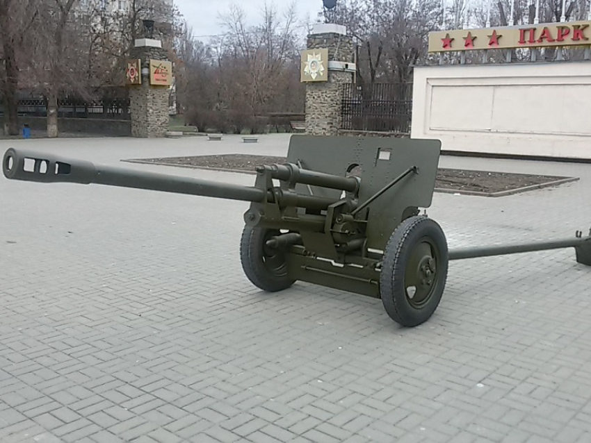 Самое легендарное орудие ВОВ появилось на площади Победы