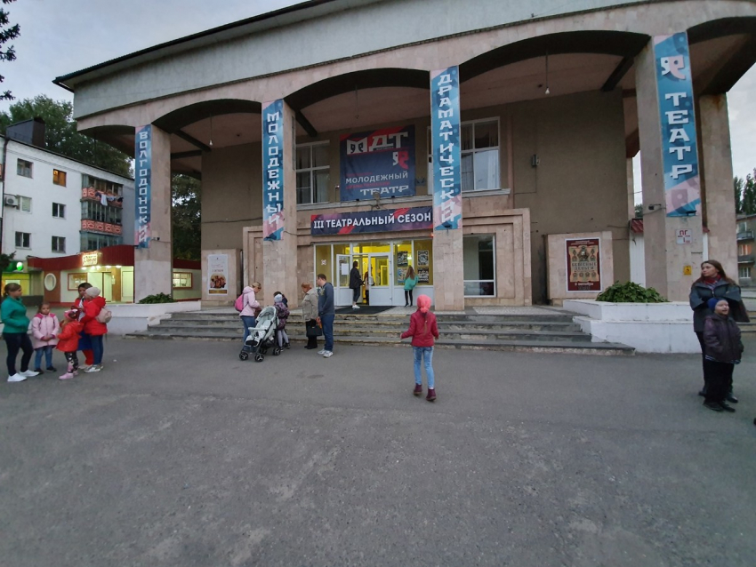 К зданию Волгодонского молодежного драмтеатра планируют сделать пристройку