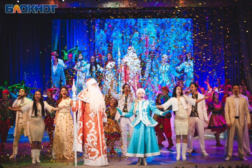 Общественники поблагодарили творческие коллективы Волгодонска за рождественский концерт