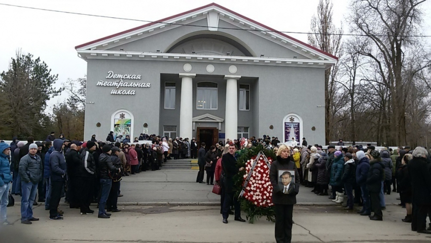 Директора «Артемиды» Александра Смольянинова  похоронили на Аллее почетных захоронений