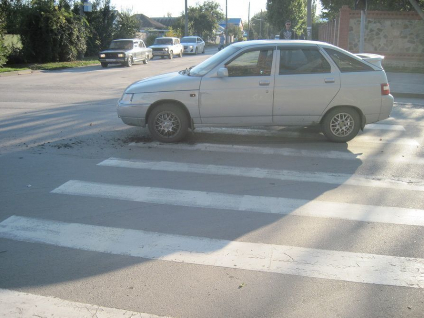 В Волгодонске на улице Пионерской в результате ДТП столкнулись «КIA» и ВАЗ-2112