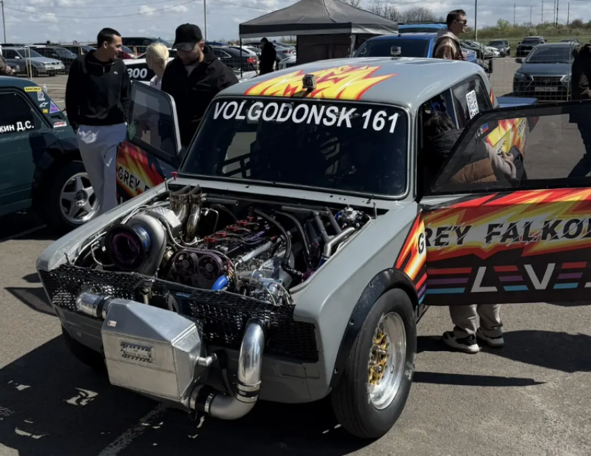 Волгодонская «шестерка» разгромила соперников на чемпионате по дрэг-рейсингу Ростовской области
