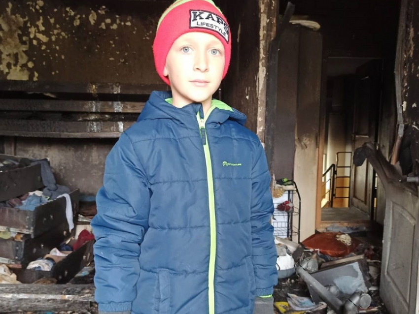«За 10 минут от квартиры не осталось ничего»: пожар в Волгодонске произошел из-за взрыва робота-пылесоса