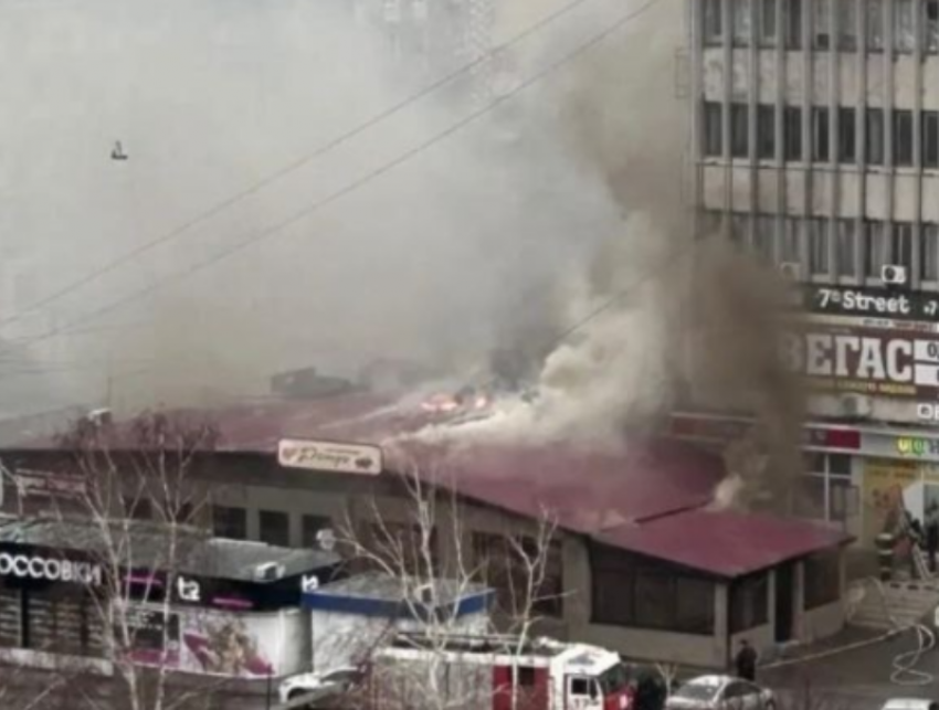 Из-за оставленной печи сгорело многоизвестное в Волгодонске кафе «Ретро»: стали известны подробности пожара на тридцатнике 