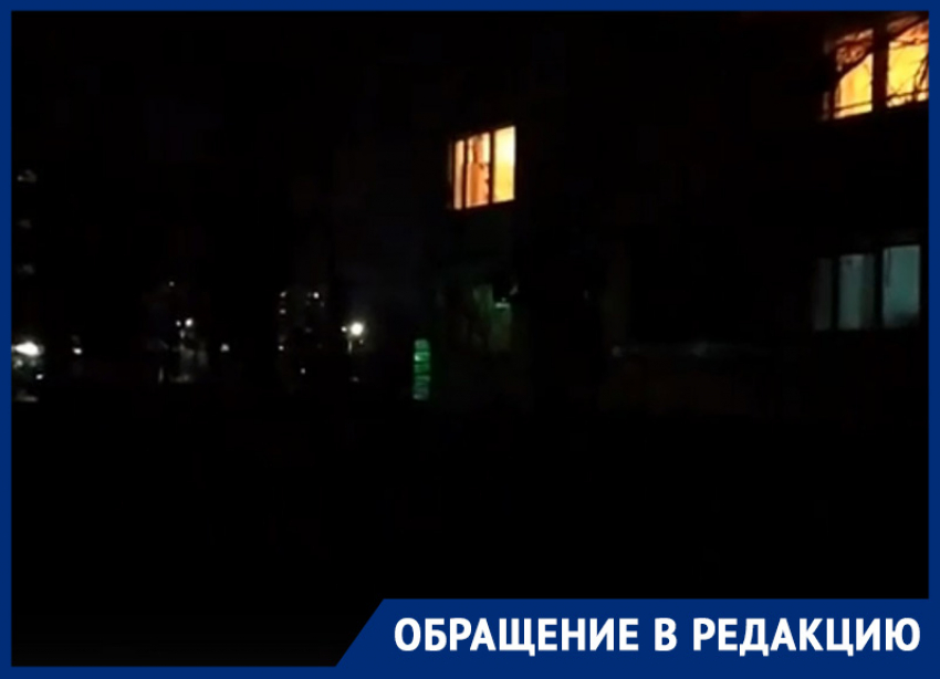 «Живем в темноте»: волгодонцы просят сделать освещение возле школы №11