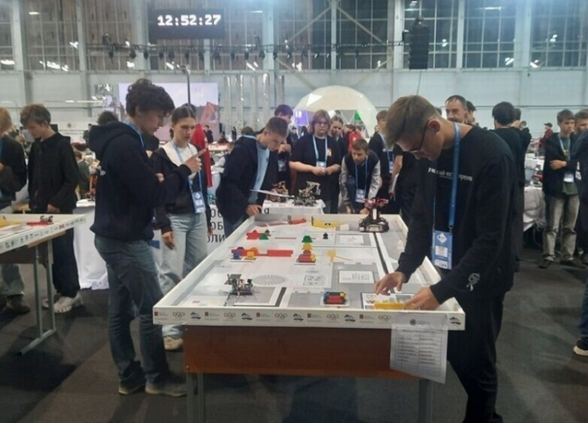 Волгодонский «Кракен» покорил Мурманск на робототехнической олимпиаде