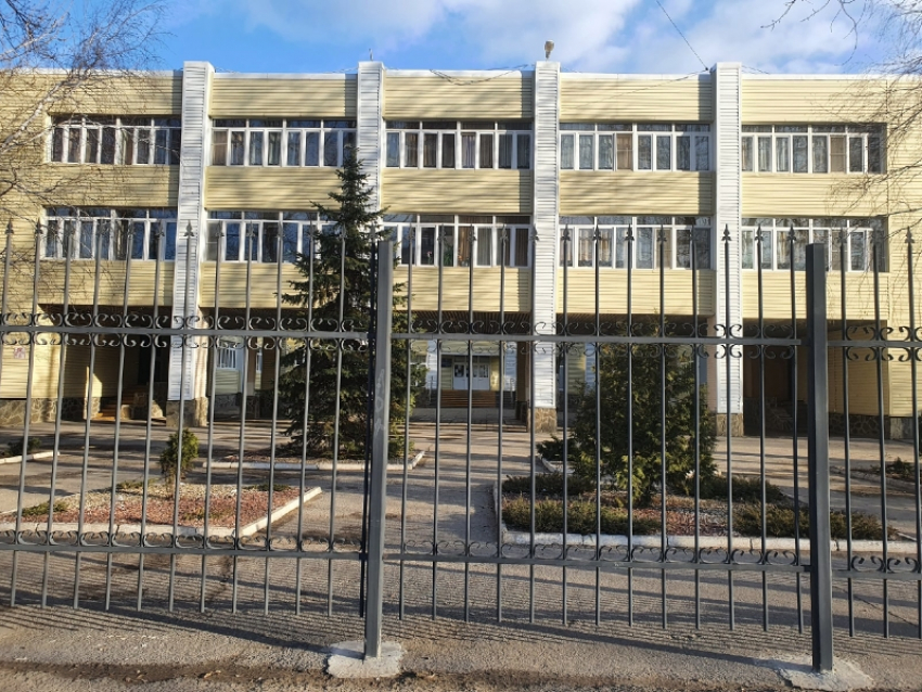 Школу в Волгодонске оборудуют аэроквантумом, робоквантумом и хайтек-цехом за 21 миллион рублей