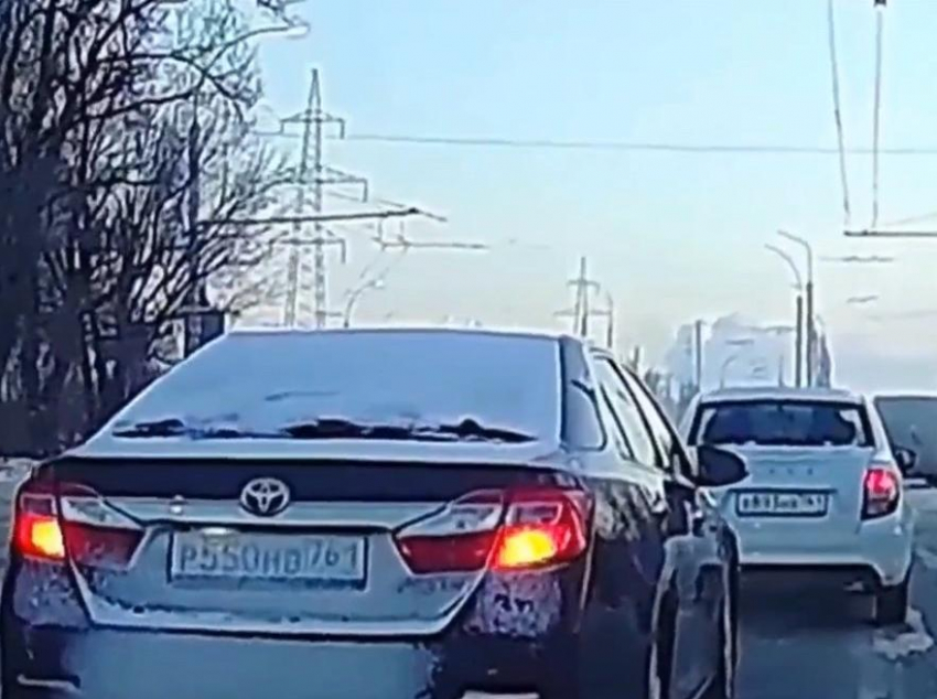 Мастер-класс по автохамству: волгодонский водитель решил проучить другого на дороге