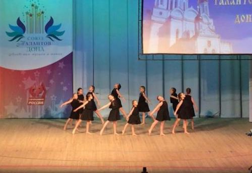 Хореографический ансамбль «Карамель» успешно выступил на областном конкурсе 