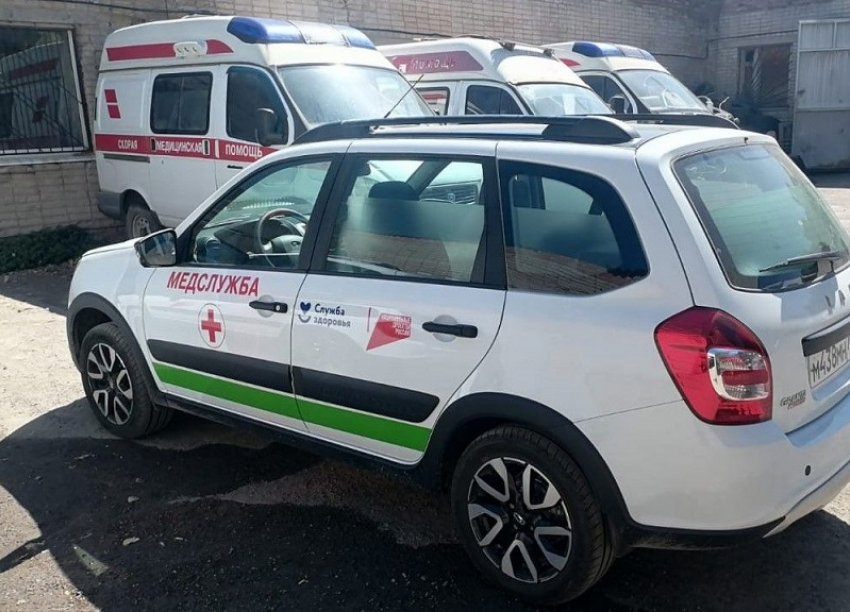 Автопарк донских больниц пополнили 83 новых автомобиля 