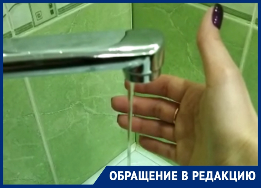 «Невозможно помыть посуду, постирать, помыться»: жители дома №40 по улице Карла Маркса жалуются на слабый напор воды