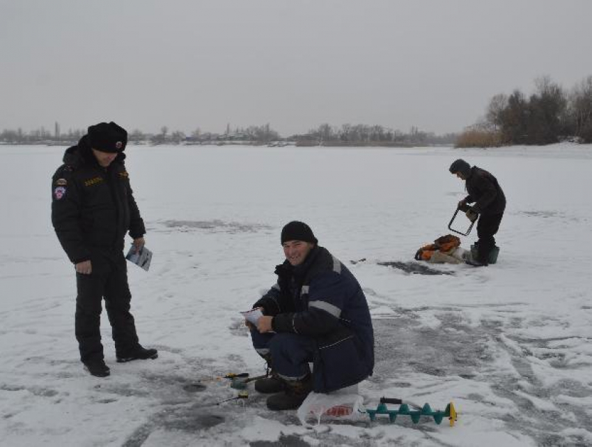 Толщина льда на Дону и Цимлянском водохранилище достигает 10 сантиметров