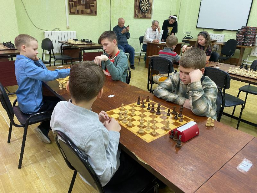 «Белая ладья» покоряет Волгодонск: юные интеллектуалы сразились за шахматную корону 