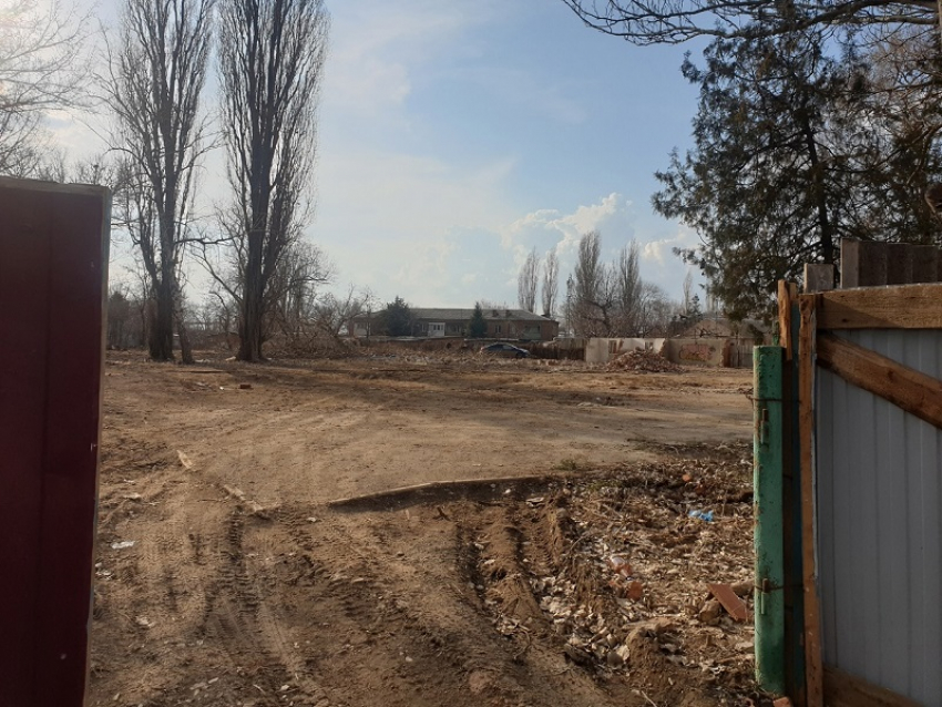 Бывшее казачье училище в Волгодонске разрушили до основания 