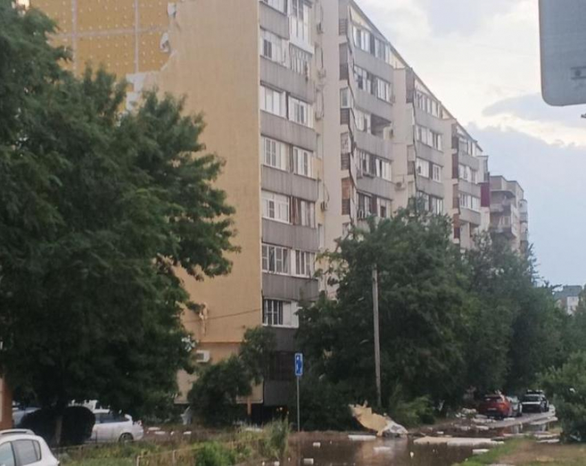 Ликвидация последствий вчерашнего шторма в Волгодонске