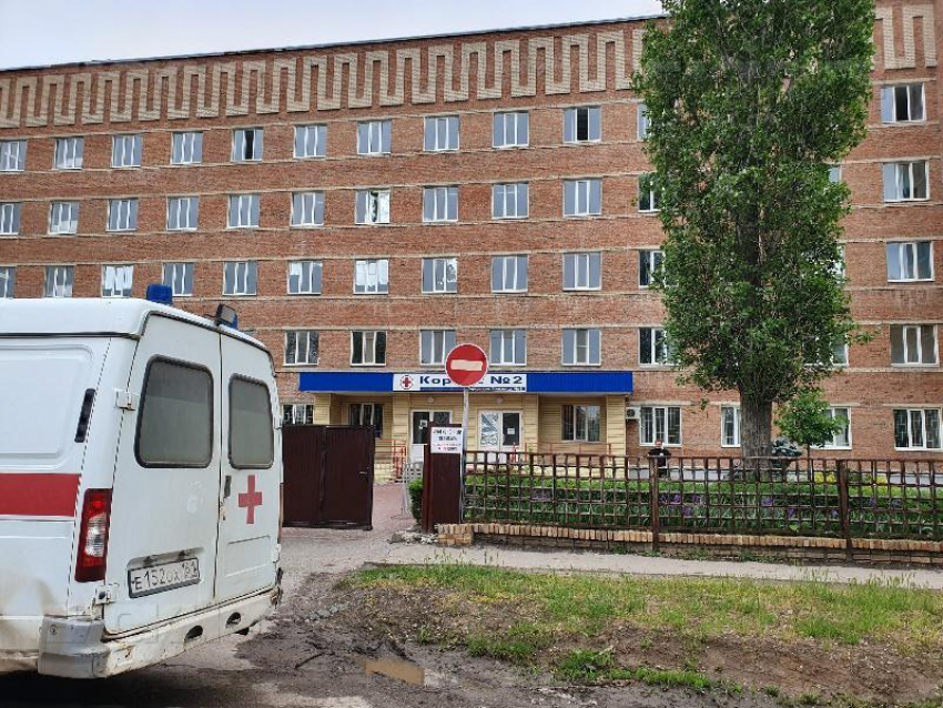 Семь жителей Волгодонска поступили за сутки в госпиталь для больных Covid-19 