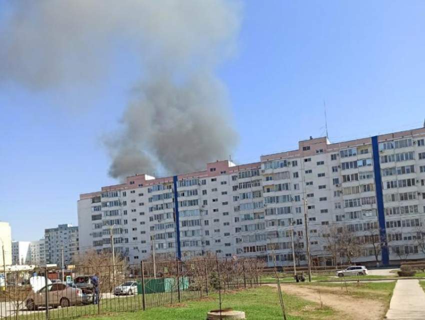 Волгодонск на 14 дней. Фото новых районов. Пожар в Волгодонске. Горит ретро Волгодонск.