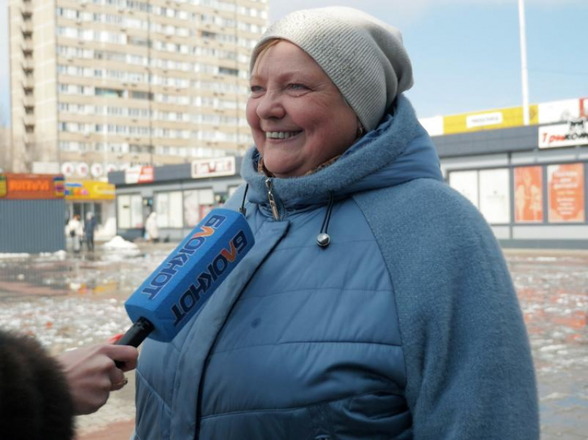 «Мы вас любим и ценим»: волгодончанки поздравили мужчин с Днем защитника Отечества 