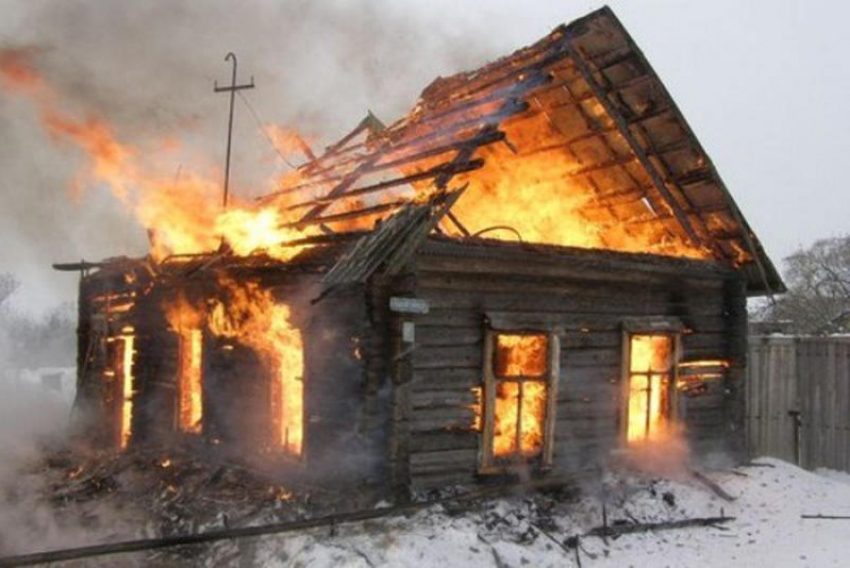 Пожар в Цимлянском районе ликвидировали более трех часов