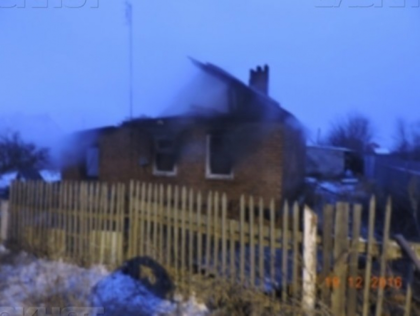 Хозяйка дома и двое ее собутыльников сгорели при пожаре в станице Романовской