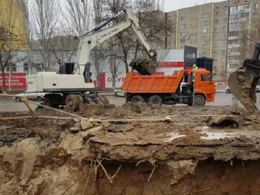 В Волгодонске заменили первую часть аварийного коллектора у «Олимпа»