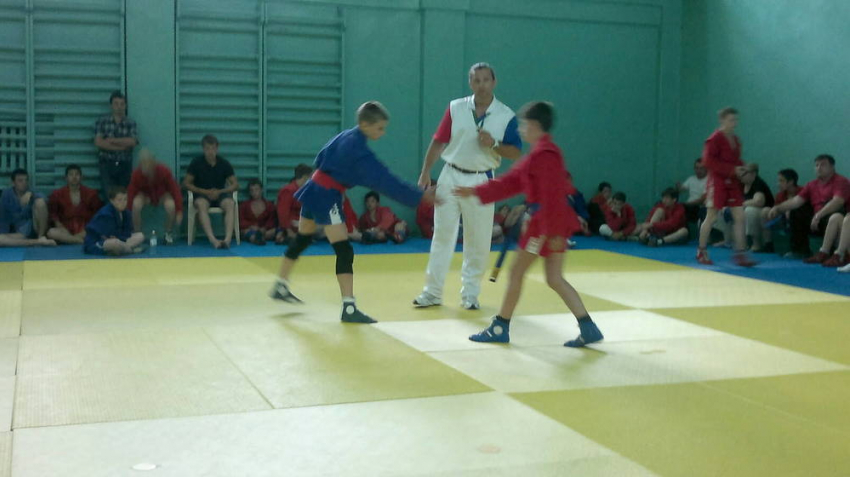 Сборная Волгодонска по самбо с достоинством выступила на первенстве в Таганроге