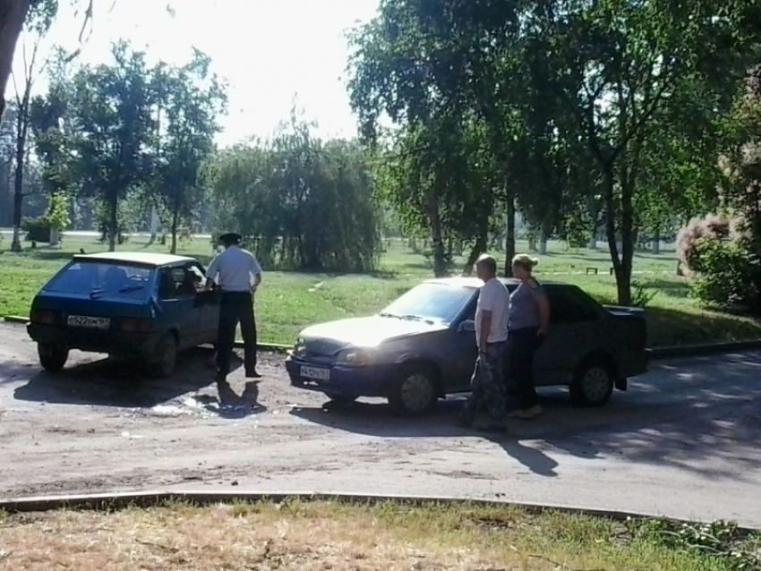 В Волгодонске в районе «Подков» столкнулись два «ВАЗа»