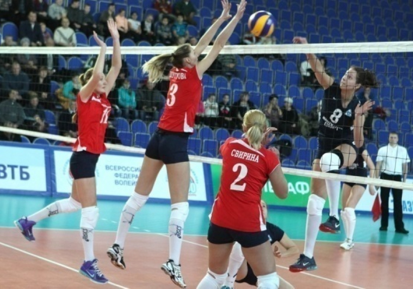 Волгодонский «Импульс-Спорт» выиграл у липецкого «Индезита» во втором туре полуфинальной серии чемпионата России по волейболу