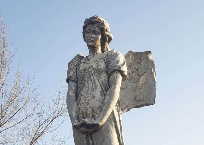 Мраморная Мадонна из Куберле: памятник-ангел юной матери, скончавшейся более 100 лет назад за 2 года до крушения старого мира