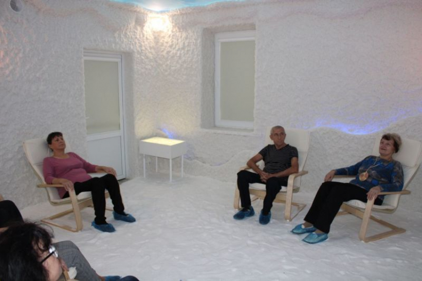 В Центре социального обслуживания граждан пожилого возраста и инвалидов открыли «соляную пещеру» 