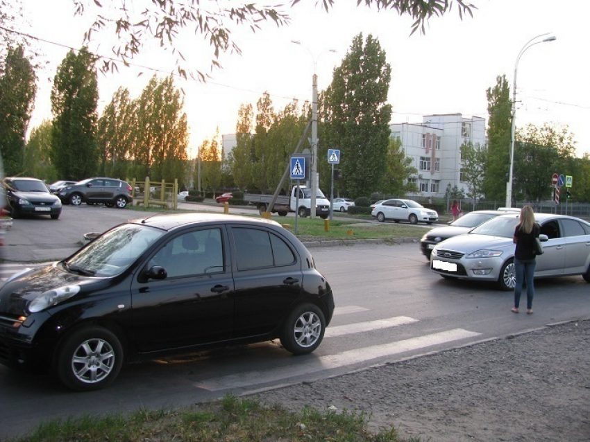В Волгодонске автоледи госпитализировали после ДТП на Курчатова