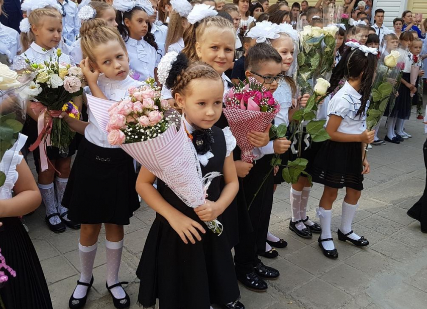 Для 15 тысяч школьников Волгодонска начался новый учебный год