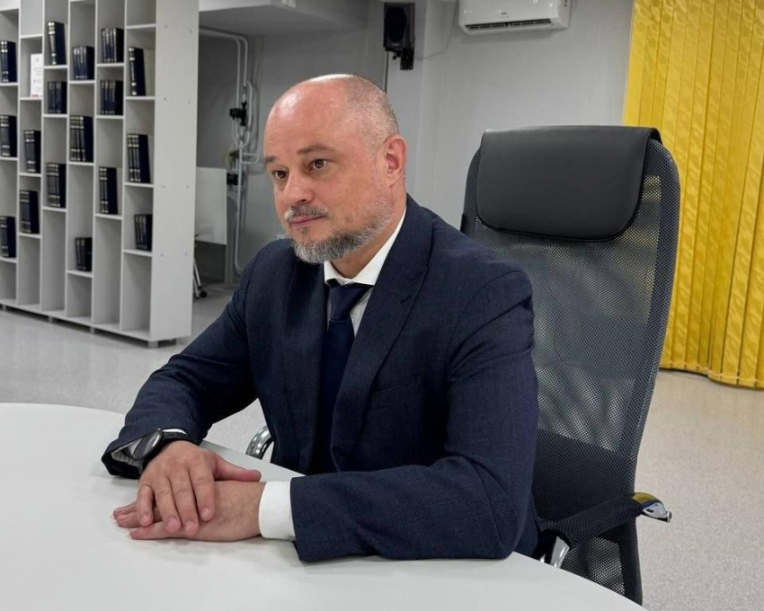 Глава Волгодонска поздравил врачей с Днём медицинского работника