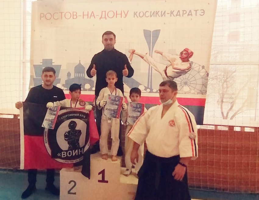 15 каратистов из Волгодонска заняли призовые места на областных соревнованиях