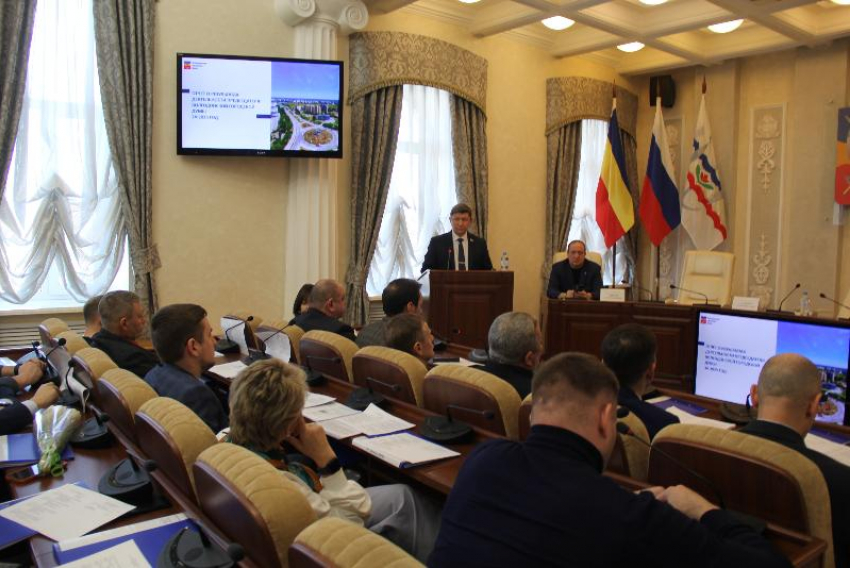 Каждому депутату – по миллиону, новые лица в комиссии по строительству и молодежном парламенте: итоги весеннего заседания Волгодонской Думы