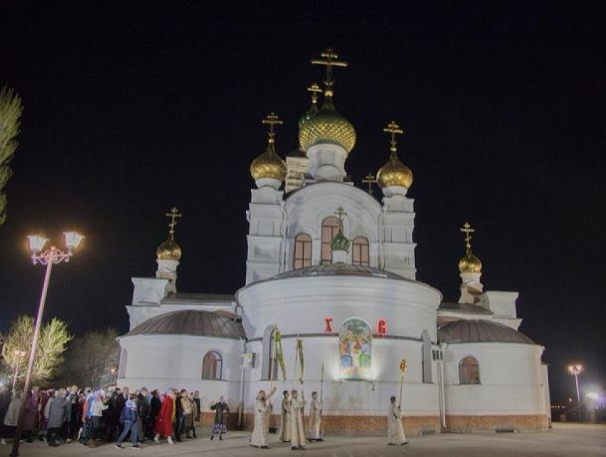 Сегодня в Свято-Троицком храме Волгодонска горожане смогут освятить куличи