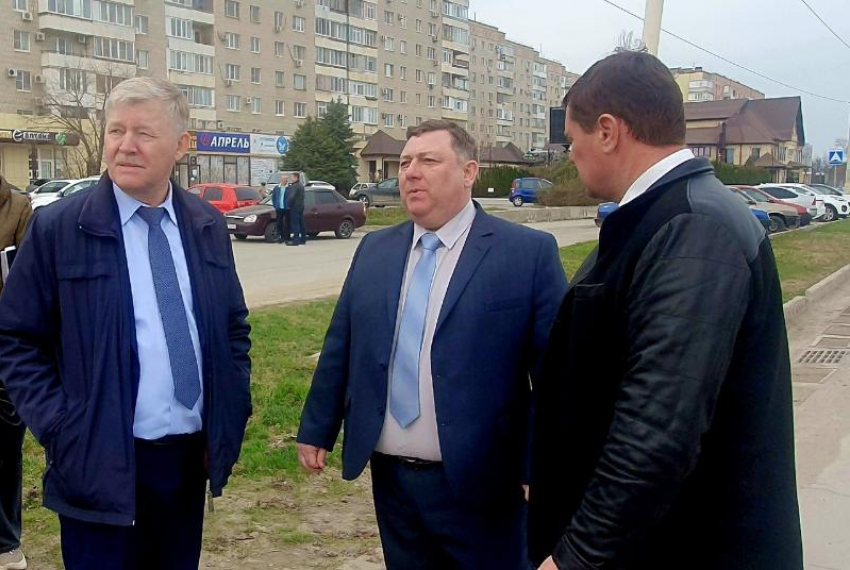 Усилить темпы уборки Волгодонска призвал глава администрации Сергей Макаров