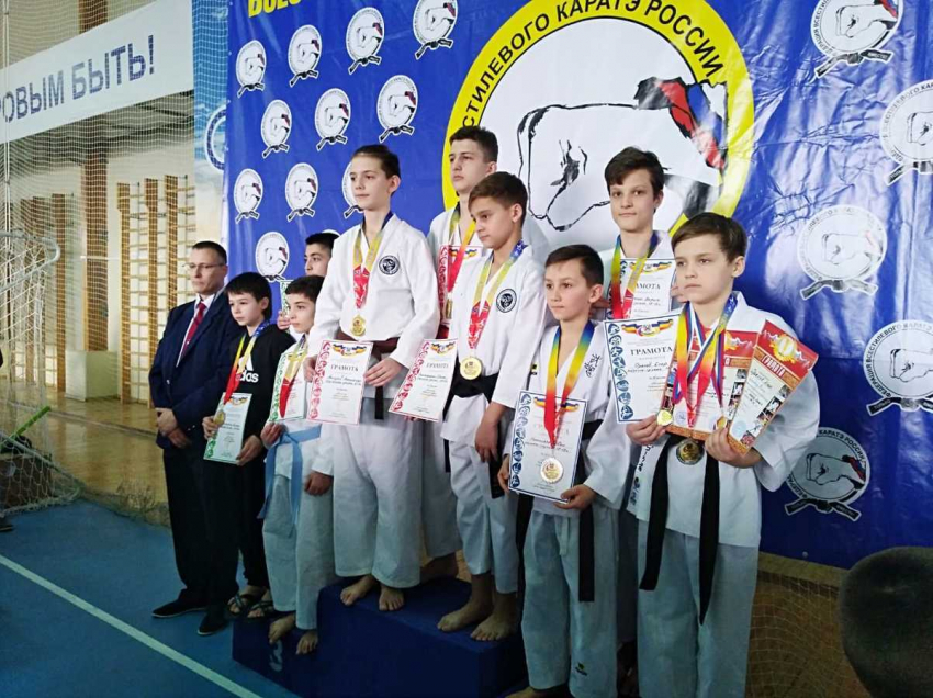 Волгодонцы собрали россыпь наград на соревнованиях по всестилевому каратэ 