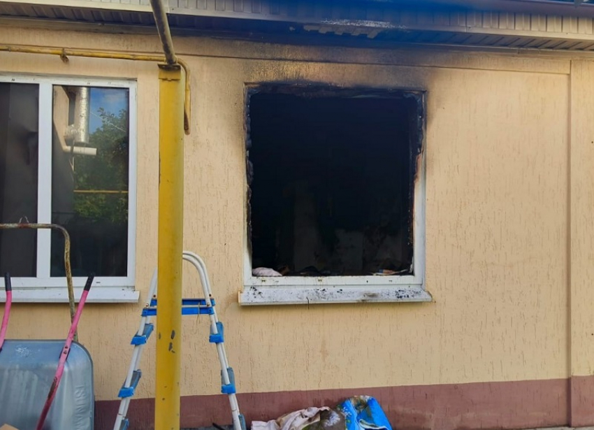 Грабитель оглушил бабушку вазой, украл золото и поджег дом: в Волгодонске полиция задержала душегуба