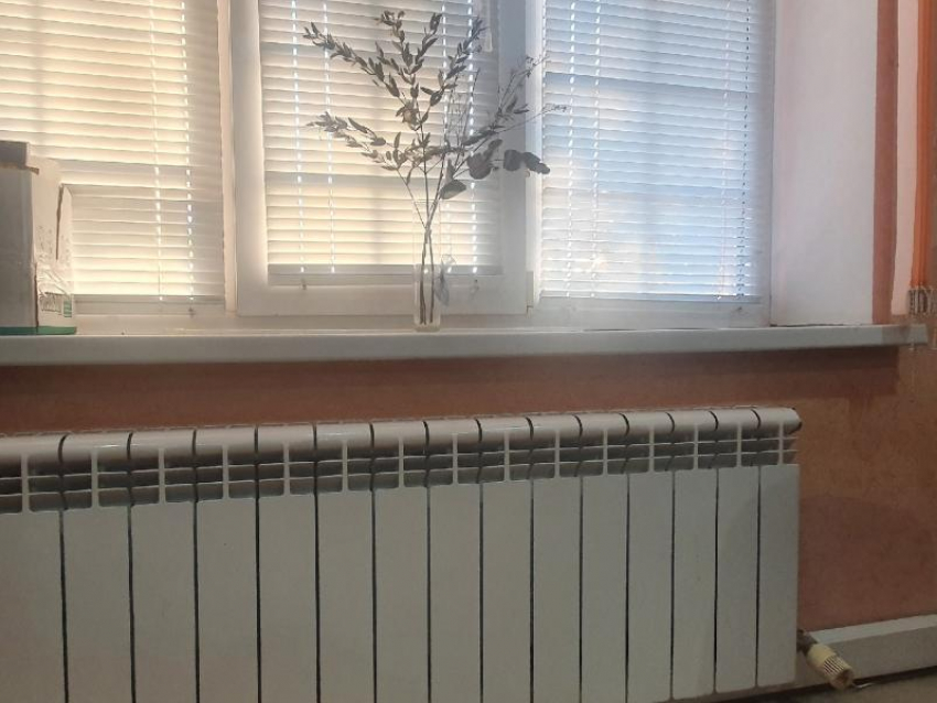 Отопление включили в некоторых школах, садах, больницах и поликлиниках Волгодонска