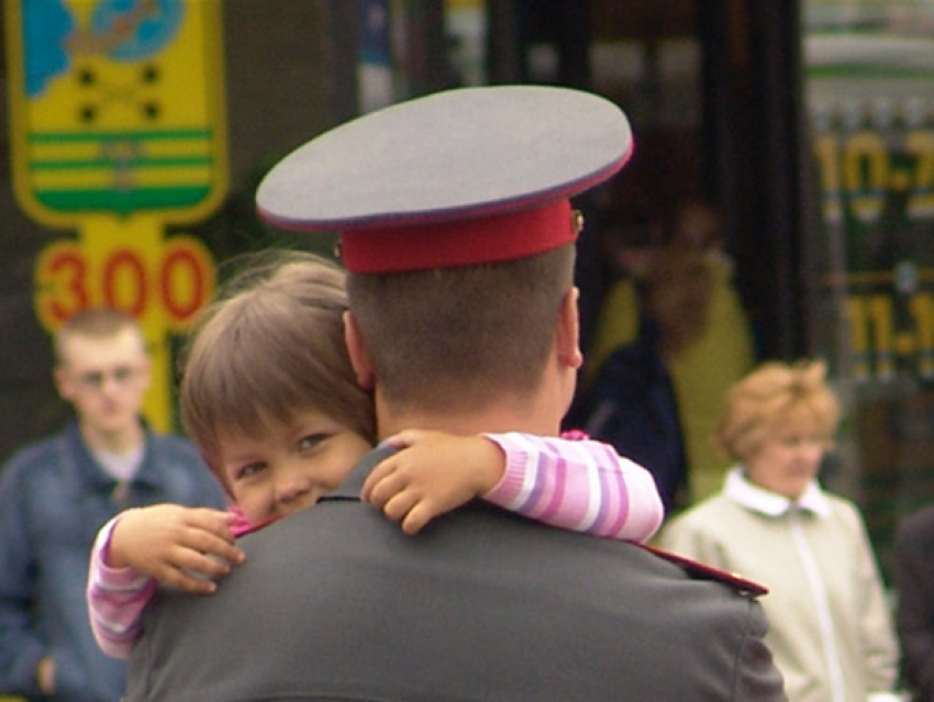 Будущим полицейским в Волгодонске обещают места вне очереди в садиках для их детей