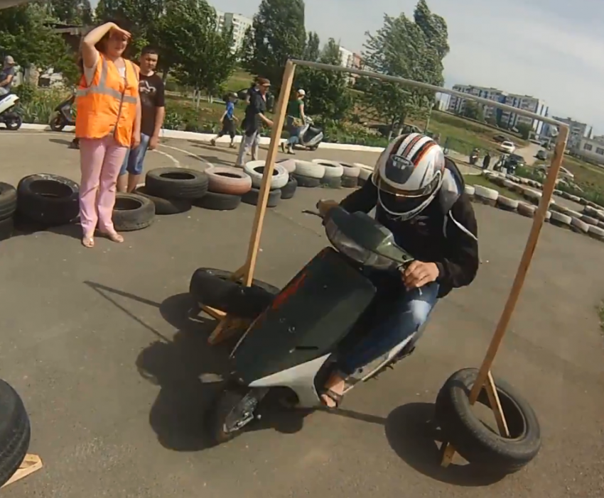 Два опасных колеса -в рамках пропоганды ПДД в Волгодонске пройдут соревнования скутеристов