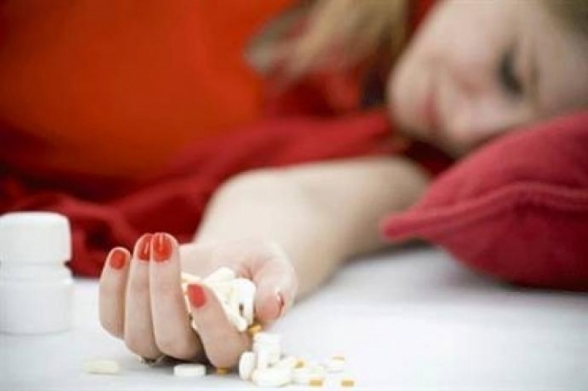 34-летняя женщина после ссоры с возлюбленным наглоталась таблеток