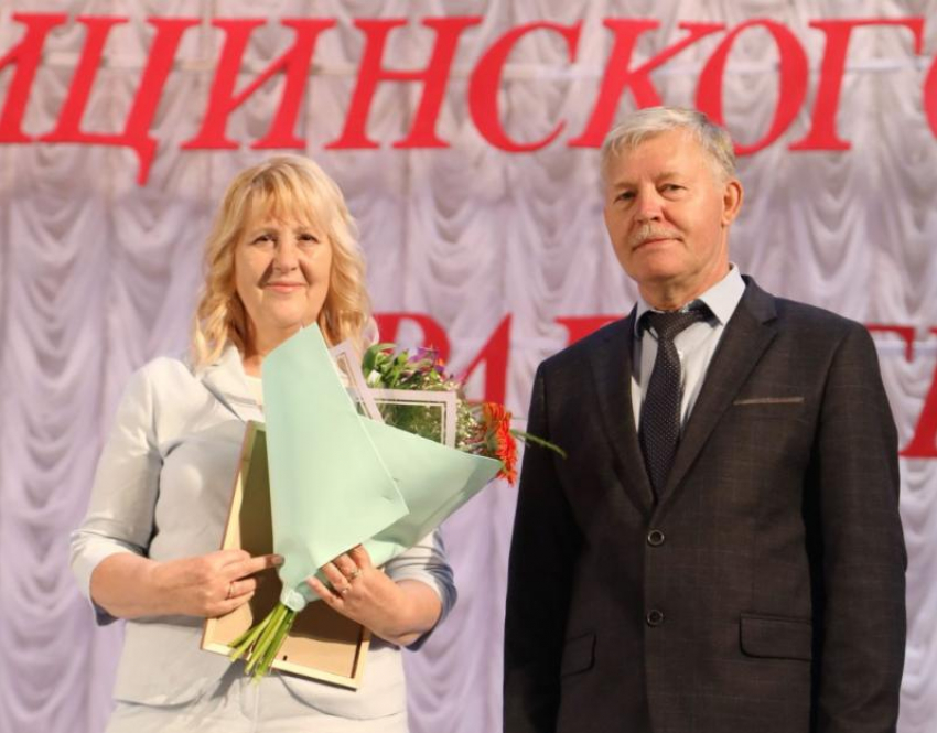 Лучших сотрудников городской медицины наградили в Волгодонске в канун Дня медработника