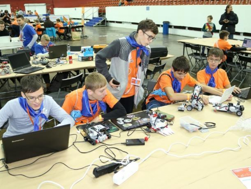 Волгодонские робототехники примут участие в открытом фестивале «Робофест»