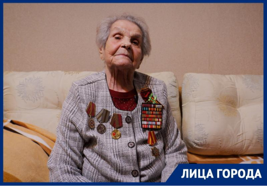 «Владимир Путин - лучший правитель века»: 102-летняя волгодончанка Тамара Енина