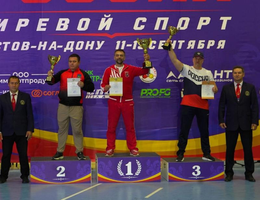 Волгодонские богатыри принесли бронзу Ростовской области на Кубке России по гиревому спорту