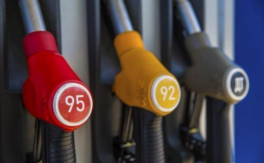 Цена на 92-й бензин в Волгодонске подбирается к отметке 40 рублей за литр  