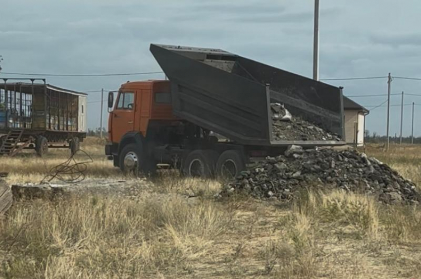 В Волгодонске пресекли незаконную выгрузку стройотходов